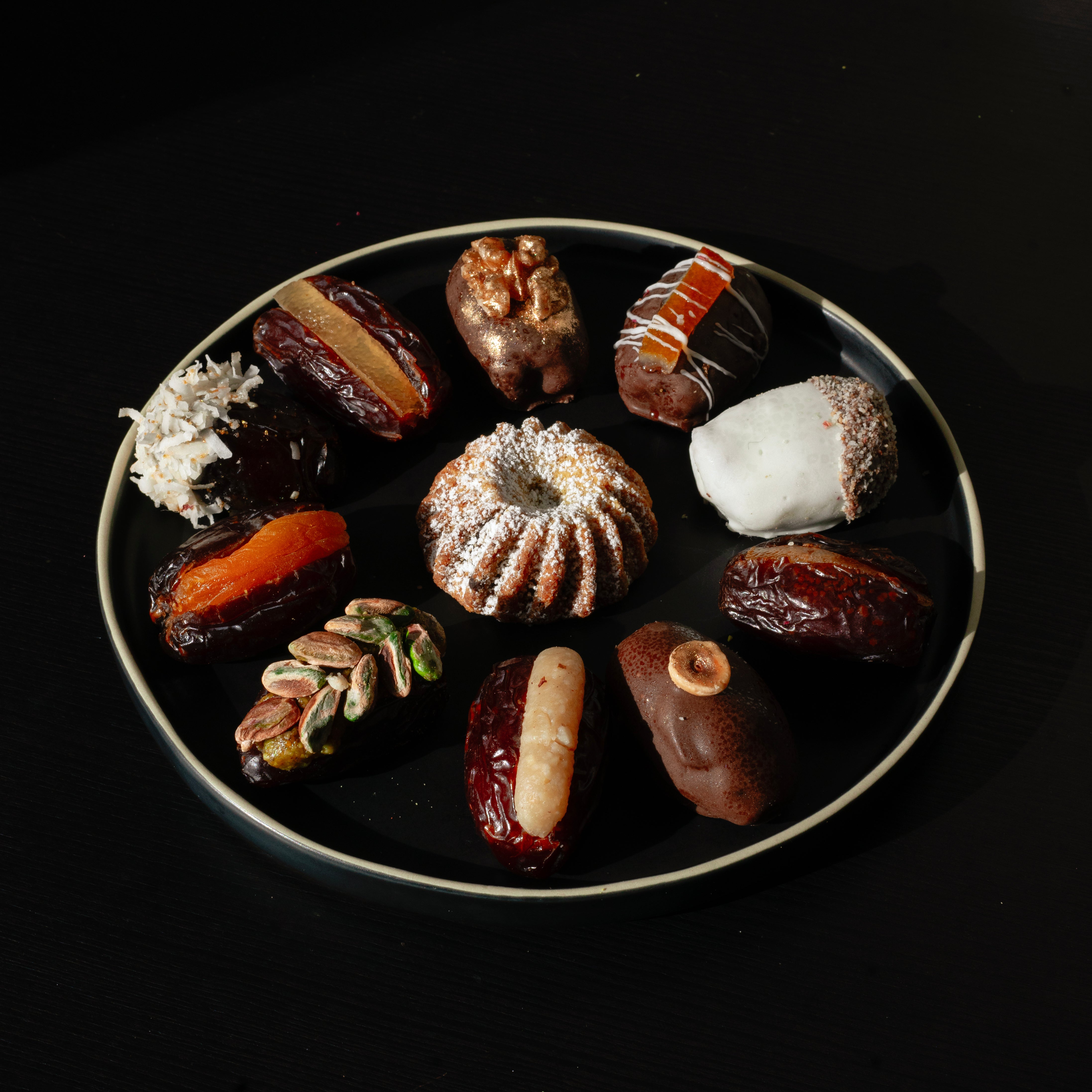 角矢胡桃 mi Kadoya - Surga rata-rata Cashew Dates – Yafa Bakery & Café